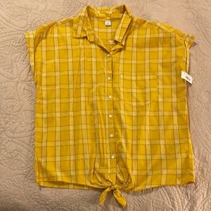 2/$15 Lightweight Plaid Button Down Women’s Top